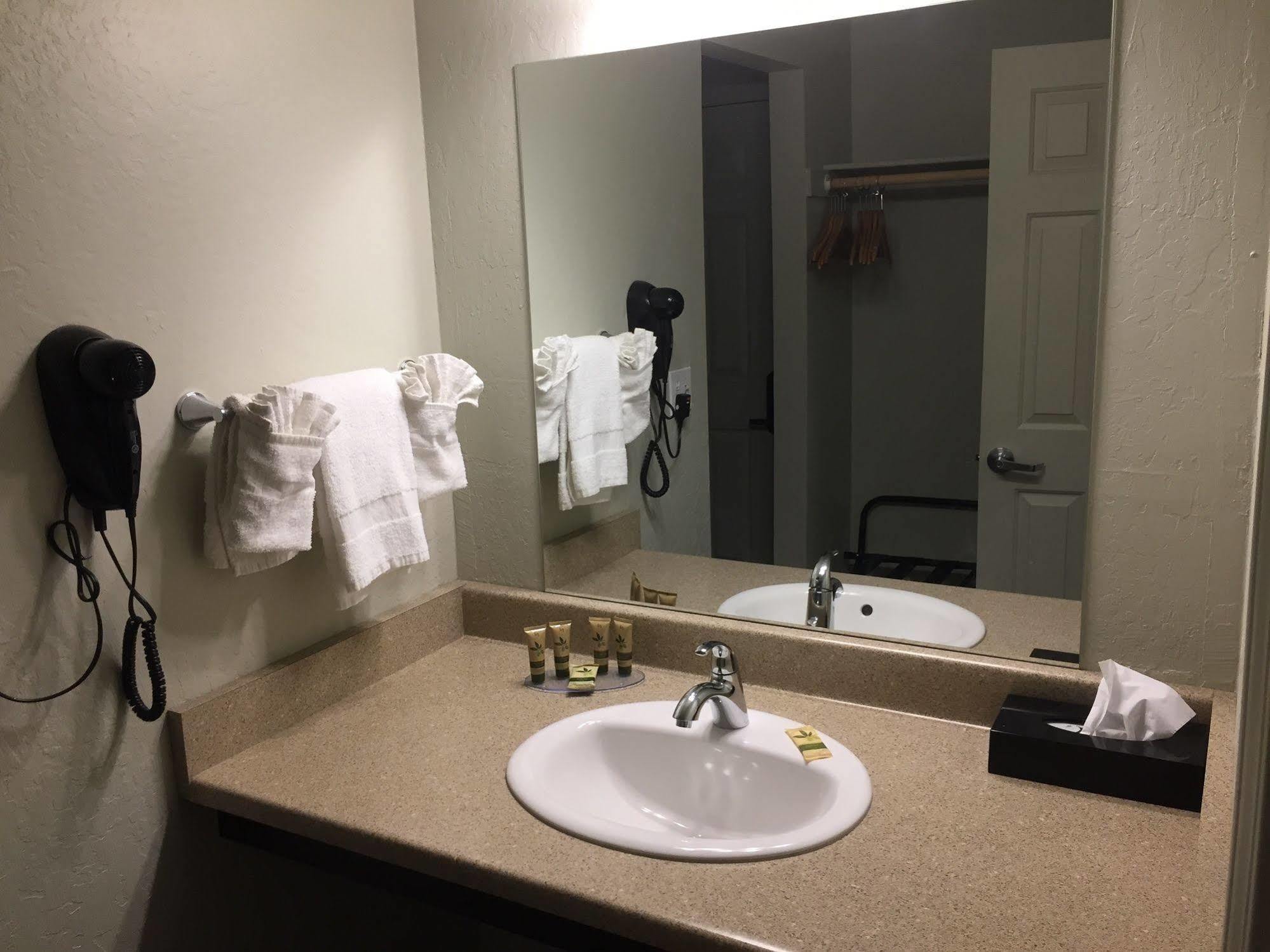 גראס ואלי Holiday Lodge מראה חיצוני תמונה